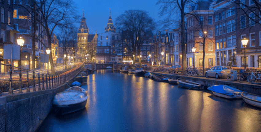 Neapolis - Amsterdamas : privataus lėktuvo nuoma