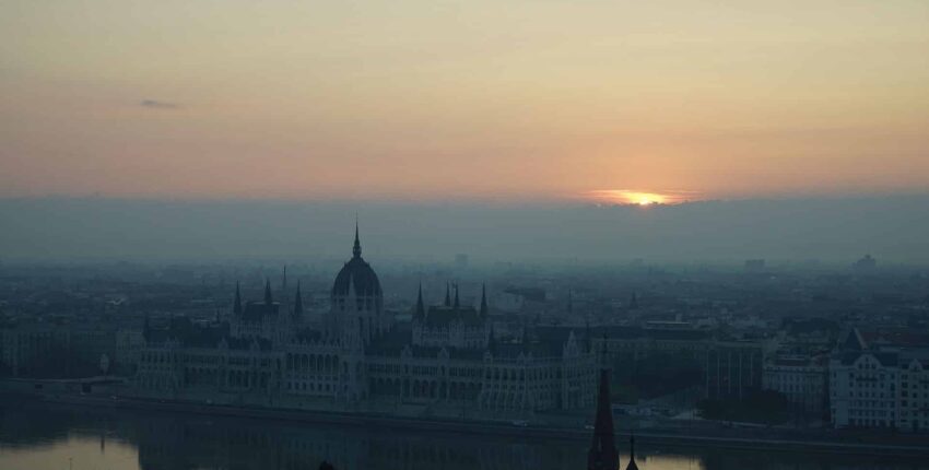 Paryžius - Budapeštas : privataus lėktuvo nuoma