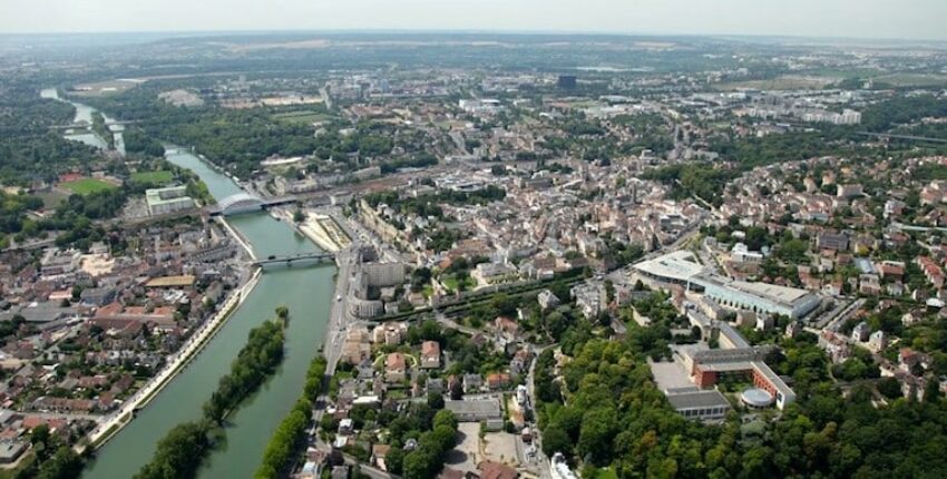 Pontoise Cormeilles: privačiu lėktuvu nuoma 