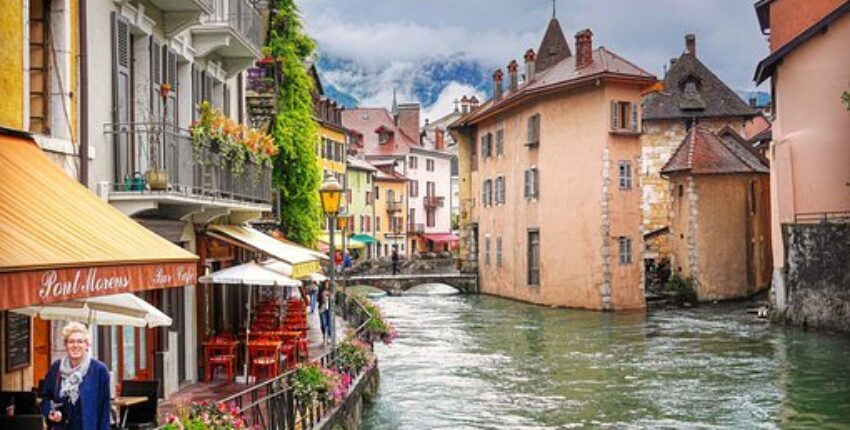 Annecy Haute Savoie: privačiu lėktuvu nuoma 