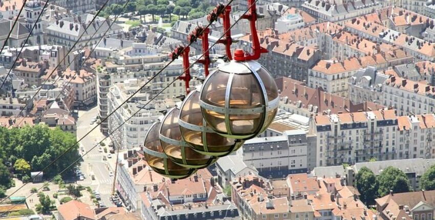 Grenoblis Isère : privataus lėktuvo nuoma 