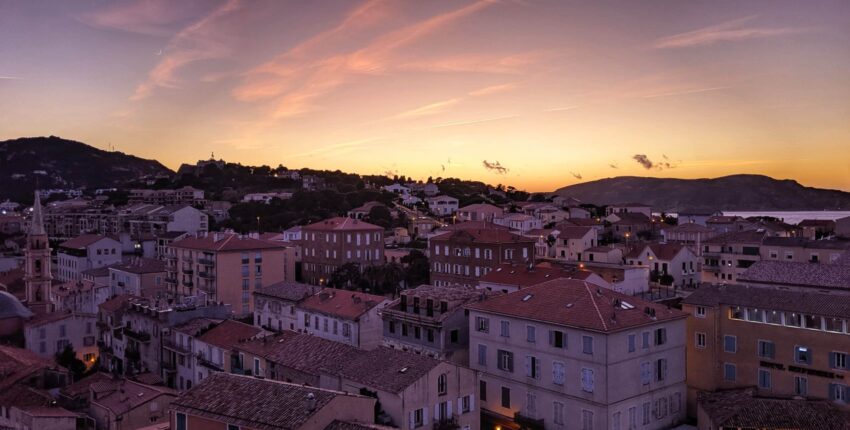 Calvi Sainte-Catherine: privačiu lėktuvu nuoma