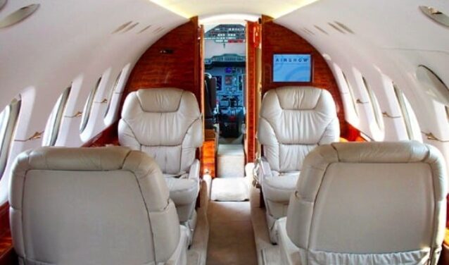 HAWKER 800 XP privačiu lėktuvu nuoma 
