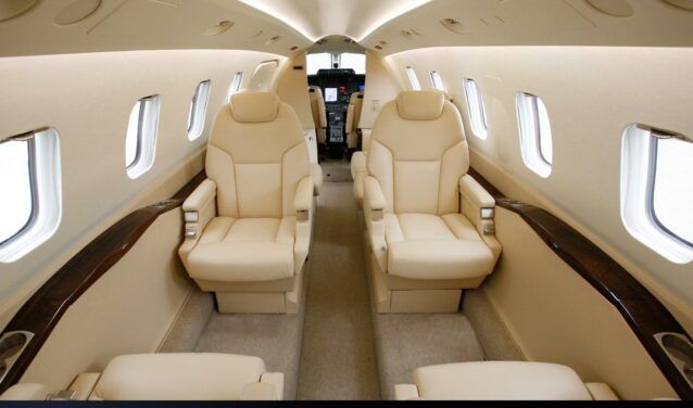PIAGGIO AVANTI P 180: Privačiu lėktuvu nuoma 