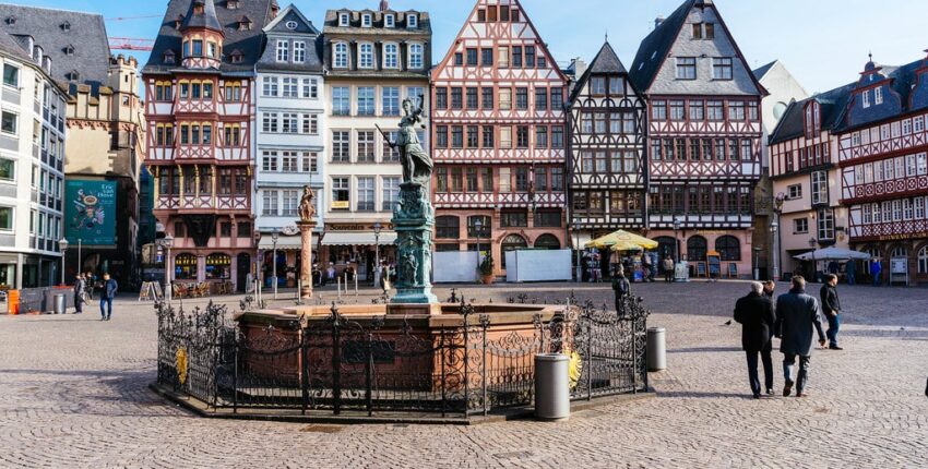 Zalcburgas - Frankfurtas : privataus lėktuvo nuoma 