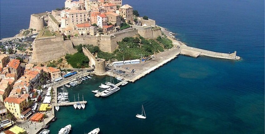 Calvi Sainte-Catherine: privačiu lėktuvu nuoma