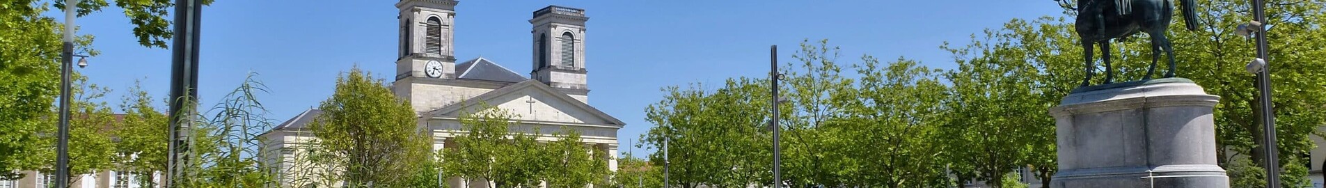 La Roche-sur-Yon: privačiu lėktuvu nuoma