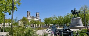 La Roche-sur-Yon: privačiu lėktuvu nuoma