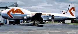 Avion cargo Super Guppy en train de décoller