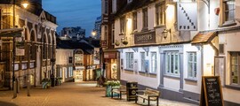 Swansea : privataus lėktuvo nuoma 