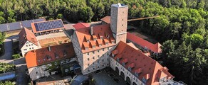 Burg Feuerstein: privačiu lėktuvu nuoma 
