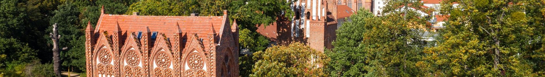 Neubrandenburgas: privačiu lėktuvu nuoma 