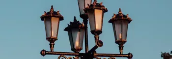 location jet privé : Prague la nuit, château illuminé