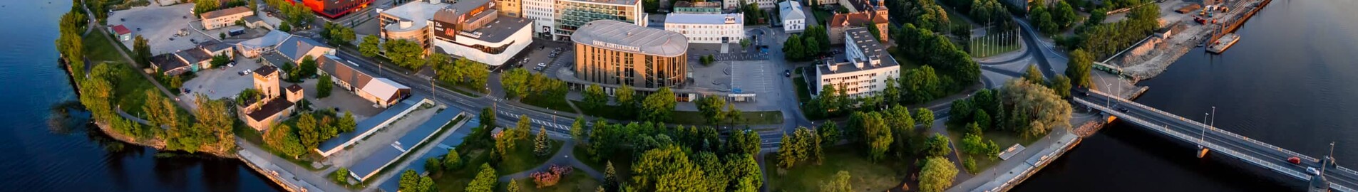 Parnu : privačių lėktuvų nuoma 