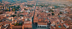 Piacenza : privačiu lėktuvu nuoma 