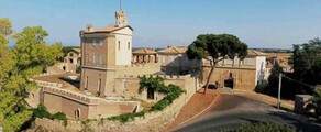 Pomezia Pratica Di Mare: privačiu lėktuvu nuoma 