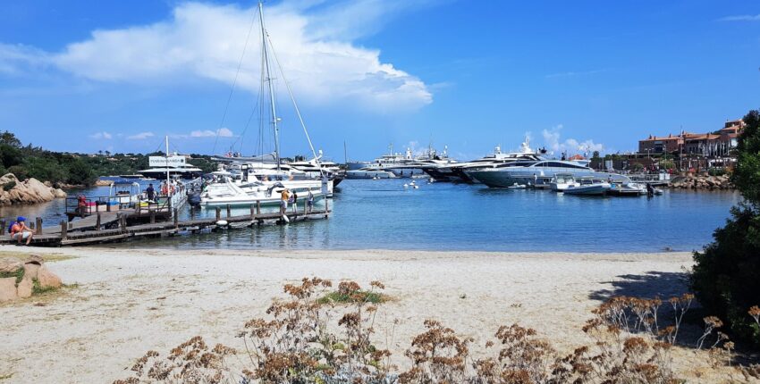 Privačiu lėktuvu ir sraigtasparniu chartija Porto Cervo
