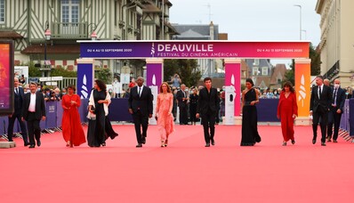 Dovilio amerikietiškų filmų festivalis privačiu lėktuvu