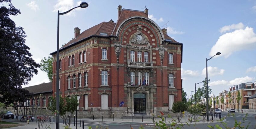 Išsinuomoti privatų lėktuvą iš Valenciennes-Denain oro uosto