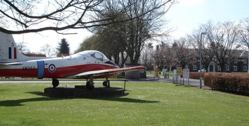 Išsinuomoti privatų lėktuvą iš Cranwell Air Base