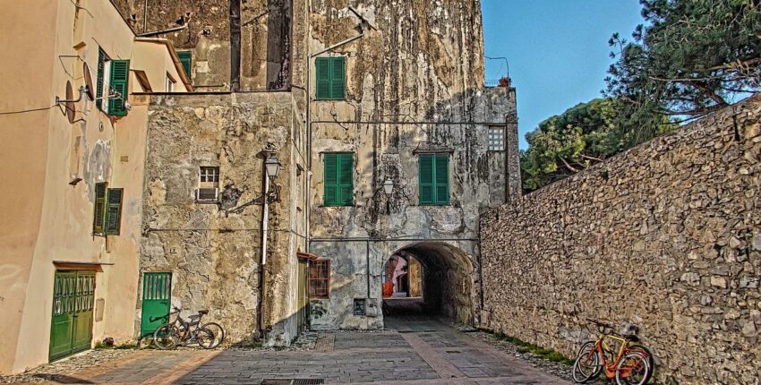 Privačiu lėktuvu nuoma Villanova D'Albenga 