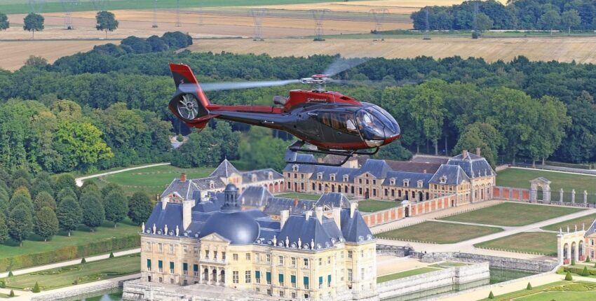 Skrydis sraigtasparniu virš Château De Vaux-Le-Vicomte