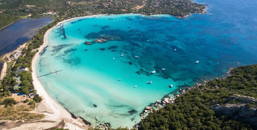 Korsika: pervežimas sraigtasparniu