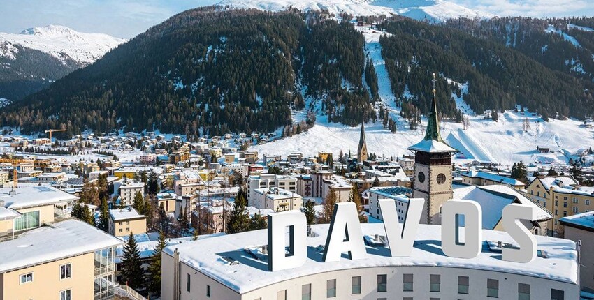 Ženeva - Davosas: pervežimas sraigtasparniu