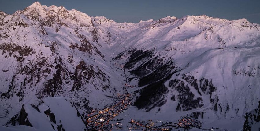 Ženeva - Val d'Isère: pervežimas sraigtasparniu